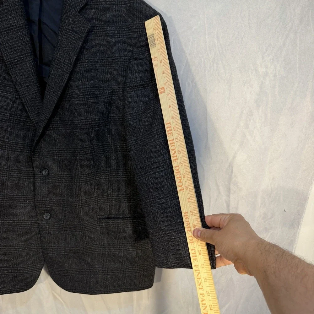 Joseph & Feiss 2 Button 100% Lambswool Blazer Sport Coat 46‎ Plaid Gray